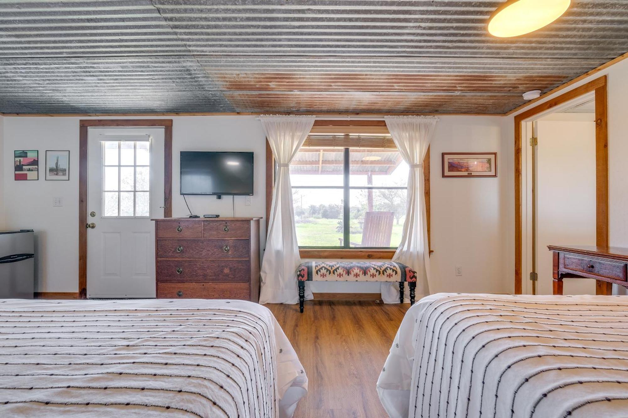Delightful Carmine Studio On Farm Near Round Top! מראה חיצוני תמונה