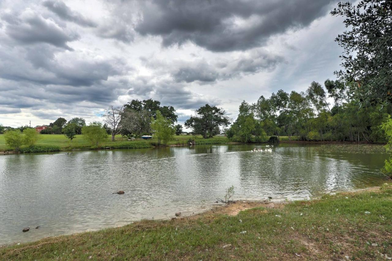 Delightful Carmine Studio On Farm Near Round Top! מראה חיצוני תמונה